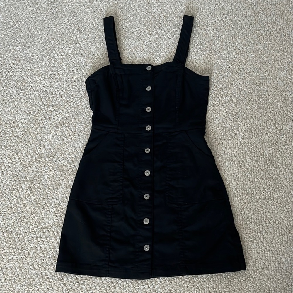 NWT Black button H&M jumper